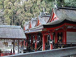 枚岡神社本殿