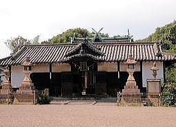 聖神社拝殿