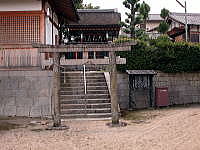 末社・春日神社への階段