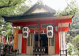 産湯稲荷神社社殿