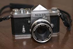 Nikon F+5cm_f2
